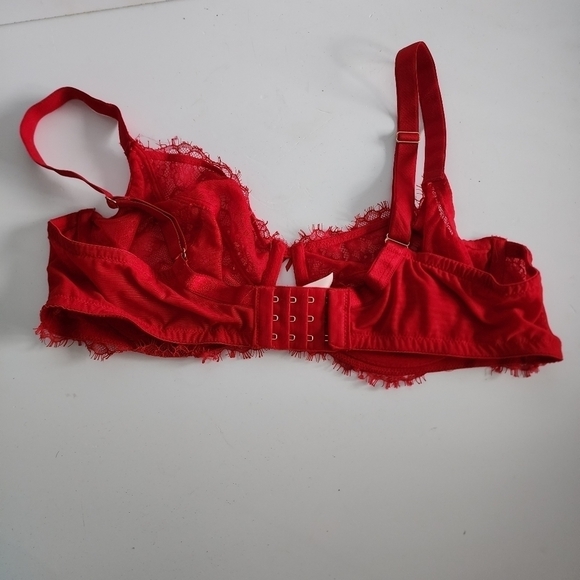 Victoria's Secret Red Unlined Lace Demi Bra 38D - Picture 5 of 9
